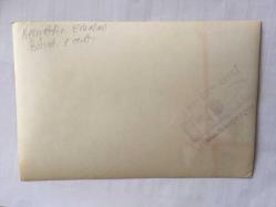 TÜRKİYE CUMHURİYETİ ESKİ BAŞBAKANI BÜLENT ECEVİT'İN ve NECMETTİN ERBAKAN'IN ORİJİNAL AJANS-BASIN FOTOĞRAFI (CHP-MSP KOALİSYONU) - 18 x 12 cm EBADINDA - BÜLENT ECEVİT ve NECMETTİN ERBAKAN, KARŞILAŞTIKLARI BİR ANDA TOKALAŞIRLARKEN ÇEKİLMİŞ BİR KARE, 1974