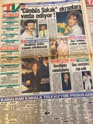 TAN GAZETESİ DOĞUM GÜNÜ HEDİYESİ - 25 HAZİRAN 1993 - TAM TAKIM 12 SAYFADIR -Maradona-Nalan Akbaş-Ayşe Söylemez-Piero Umberto-Biray-Bünyamin Ayhan-Kamil Asuhan-Gülsüm Külter-Neslişah-Orhan Yalınkaya-Yeoman Ayık-Gülem Yaman-Fatih Solmaz-Yaşar Film-Cevat Okgül-Halil Kırlangıç-Metani Savaş-Orhan Özdemir-Nihal Erence-Güvenç Kurtar-Tunç Üzgen-Mustafa Topaloğlu-Hürriyet Yenigün-Banu Alkan-Sertab Erener-Adnan Şenses-Eda Özüklü-Tahsin Şahin-Adem Altaş-Kenan-T.B.Beni Met-Yeniden doğanlar anlatıyor-Maradona 30 kadınla basıldı-Dostuyla bir olup kocasını parçaladı-Uyanık ayı avcılardan bisikletle kurtuldu-Meltem Hanım işveren oluyor-Doktorların öldü dediği kadın dirildi-Telefon defterinde 2 bin erkek adı var-Rekortmen Gülsüm-Yatakta basıldı çapkın subay ordudan atıldı-Kıbrıslı Neslişah tanıtacak-Terbiyesiz teklif-Zeytin’e taze kan-Ardiles’in müthiş dönüşü-Metini satarsanız maçlara gelmeyiz-Vefasızlık yapmayın-Körfez B.Metin ve Yusuf’ta ısrarlı-Çok sesli Fenerbahçe-Cümbüş Sokak ekranlara veda ediyor
