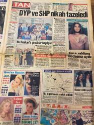 TAN GAZETESİ DOĞUM GÜNÜ HEDİYESİ - 25 HAZİRAN 1993 - TAM TAKIM 12 SAYFADIR -Maradona-Nalan Akbaş-Ayşe Söylemez-Piero Umberto-Biray-Bünyamin Ayhan-Kamil Asuhan-Gülsüm Külter-Neslişah-Orhan Yalınkaya-Yeoman Ayık-Gülem Yaman-Fatih Solmaz-Yaşar Film-Cevat Okgül-Halil Kırlangıç-Metani Savaş-Orhan Özdemir-Nihal Erence-Güvenç Kurtar-Tunç Üzgen-Mustafa Topaloğlu-Hürriyet Yenigün-Banu Alkan-Sertab Erener-Adnan Şenses-Eda Özüklü-Tahsin Şahin-Adem Altaş-Kenan-T.B.Beni Met-Yeniden doğanlar anlatıyor-Maradona 30 kadınla basıldı-Dostuyla bir olup kocasını parçaladı-Uyanık ayı avcılardan bisikletle kurtuldu-Meltem Hanım işveren oluyor-Doktorların öldü dediği kadın dirildi-Telefon defterinde 2 bin erkek adı var-Rekortmen Gülsüm-Yatakta basıldı çapkın subay ordudan atıldı-Kıbrıslı Neslişah tanıtacak-Terbiyesiz teklif-Zeytin’e taze kan-Ardiles’in müthiş dönüşü-Metini satarsanız maçlara gelmeyiz-Vefasızlık yapmayın-Körfez B.Metin ve Yusuf’ta ısrarlı-Çok sesli Fenerbahçe-Cümbüş Sokak ekranlara veda ediyor