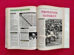 1973 Milliyet Yıllık - Milliyet'ten Seçmeler Dizisi - Şömizli - 1 Ocak 1973, 31 Aralık 1973 Arası Türkiye ve Dünyadaki Siyaset, Spor, Sanat, Sinema, Müzik Tüm Olayların Bol Görselli Yıllığı
