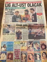 TAN GAZETESİ DOĞUM GÜNÜ HEDİYESİ - 15 EKİM 1993 - TAM TAKIM 8 SAYFADIR - Papandreu-Liani-Erdal Çetin-Şerife Hanım-Mahmut Alınak-Samras Sökmen-Yağmur San-Hülya Mutlu-Melek San-Havva Kopan-Anizar-Berrin Tuncel-Uğur-Ünal-Yüksel Akkan-Bill Cash-Gülben Ergen-Enis Ayyıldız-Danny Kaye-Marianna Fats-Teğmen Ali-Arzu-Melis Fırat-Güzin Abla-Haldun Sevel-Kenan Aydın-Aysu Tansu-Yose Mija Rioca-Yaşar Hoca-Papandreu karısı Liani’yi özel kalem müdürü yaptı-Fuhuş şebekesi yakalandı-Emrinde 12 bin kişi var-Lig alt üst olacak-Cim Bom’un nefesi Kocaeli’nin ensesinde-Kartal Ajax niyetine-Olmak ya da olmamak-Yaşam süresini uzatmak insanın kendi elindedir-Sevgilisini sekreterim diyerek Meclis’e soktu-Aşka bak aşk-Teğmen Ali kovuldu-Temizlik merakı Arzu’ya çok pahalıya mal oldu-Melis’e süper hediye-Her mutfağa el mikseri-Özel korumalar kuş uçurtmuyor-Ustura Kemal Ya İstiklal Ya İstiklal-Haldun Sevel