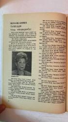 ANA KÜLTÜR SANAT, ŞİİR DERGİSİ - MAYIS 1992 SAYI: 193  MÜVEDDET TÜRKUĞUR YAYIKOĞLU – CANSIN EROL OZAN – MEHMET RASİM MUTLU – YILMAZ AYBAR – HABİB GEREZ – A. NECMETTİN ÇANGA – O. HÜSAMETTİN YÜZAKLI – ÖZCAN ATAMERT – AHMET YARDIMCI – YUSUF GENÇOSMANOĞLU – M. GUFRAN TAŞ – SELCAN ODABAŞIOĞLU – AYNUR UĞUR ÖDEMİŞ – GÜL KANSU – HAYRET GÜRKANLI – MELİH ÖZER – EKREM ÇİÇEK – NIHAT ATAMER – NURTEN CAN – DİLEK-BURHAN KILIÇ – SEVİL ALPAYDIN – NERMIN PURA – TURHAN TAŞAN – ÖZCAN KORKUT – NECMETTİN SELÇUK – KEMAL TURHAN – NESİMİ KEÇELİOĞLU – RESİDE MURAT – TAHSİN URAL – FERHAT DİKSES – TAHİR ÜSTÜNDAĞ – METİN KOCA – SUAT YIĞMATEPE – SEVİL ASLIVAR – MÜŞÜR KAYA CANPOLAT – MEHMET POYRAZ – TURABİ DOĞRİ – FÜSUN EROL PALIK – SABAHAT MAYDA YAVUZ – SÜLEYMAN VARDAR – BAHAR DEMİR – BETÜL DÜNDAR – MEHMET ULUGERGERLİ – NIHAT ÖZYÜKSEL – TAYYAR TAHİROĞLU – MEHMET AKÇA – BEKİR SITKI TUNCER – SALİHA ÜRES TERCANLI – PAŞA YILDIRIM – MUTLU ÇELİK – SİMLA ÇAĞATAY – H. MİDİLLİOĞLU – AYŞE ERGÜN – ELA OD - TAM TAKIM  36 SAYFA