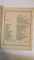 ANA KÜLTÜR SANAT, ŞİİR DERGİSİ - MAYIS 1992 SAYI: 193  MÜVEDDET TÜRKUĞUR YAYIKOĞLU – CANSIN EROL OZAN – MEHMET RASİM MUTLU – YILMAZ AYBAR – HABİB GEREZ – A. NECMETTİN ÇANGA – O. HÜSAMETTİN YÜZAKLI – ÖZCAN ATAMERT – AHMET YARDIMCI – YUSUF GENÇOSMANOĞLU – M. GUFRAN TAŞ – SELCAN ODABAŞIOĞLU – AYNUR UĞUR ÖDEMİŞ – GÜL KANSU – HAYRET GÜRKANLI – MELİH ÖZER – EKREM ÇİÇEK – NIHAT ATAMER – NURTEN CAN – DİLEK-BURHAN KILIÇ – SEVİL ALPAYDIN – NERMIN PURA – TURHAN TAŞAN – ÖZCAN KORKUT – NECMETTİN SELÇUK – KEMAL TURHAN – NESİMİ KEÇELİOĞLU – RESİDE MURAT – TAHSİN URAL – FERHAT DİKSES – TAHİR ÜSTÜNDAĞ – METİN KOCA – SUAT YIĞMATEPE – SEVİL ASLIVAR – MÜŞÜR KAYA CANPOLAT – MEHMET POYRAZ – TURABİ DOĞRİ – FÜSUN EROL PALIK – SABAHAT MAYDA YAVUZ – SÜLEYMAN VARDAR – BAHAR DEMİR – BETÜL DÜNDAR – MEHMET ULUGERGERLİ – NIHAT ÖZYÜKSEL – TAYYAR TAHİROĞLU – MEHMET AKÇA – BEKİR SITKI TUNCER – SALİHA ÜRES TERCANLI – PAŞA YILDIRIM – MUTLU ÇELİK – SİMLA ÇAĞATAY – H. MİDİLLİOĞLU – AYŞE ERGÜN – ELA OD - TAM TAKIM  36 SAYFA