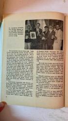 ANA KÜLTÜR SANAT, ŞİİR DERGİSİ - AĞUSTOS–EYLÜL 1992 SAYI: 196–197  NEDİM SAATÇİOĞLU – MEHMET RASİM MUTLU – YILMAZ AYBAR – DİLEK-BURHAN KILIÇ – SUAT YIĞMATEPE – MAKBULE ERMAN – NERMİN TABAK – DR. CEMALETTİN ALPTEKİN – MELAHAT OĞUZ – YASEMİN ÖZDEMİR – MÜZEYYEN KESKİN – KAMURAN TUNA – VURAL ŞAHİN – HANİFE TOK – A. NECMETTİN ÇANGA – YÜCEL İPEK – SEVGİ BALIN – TURHAN TAŞAN – EKREM ÇİÇEK – İSMAİL ÖZKAN – MİNE ERBİL – ALİ KEMAL AKAR – SERVET YÜKSEL – ALİ ABDÜLKERİMOĞLU – BİROL AYAN – NECLA ÜNAL – NECMETTİN SELÇUK – SADIK ATAY – NİEVLANA UYAR – NİLAY ŞARMAN – EROL GÜNGÖR – NURAN EROL – TAHİR ÜSTÜNDAĞ – MUSA KATİPOĞLU – MÜNİRE AKSARAY – HALİL NACİ AKSEKİ – AHMET EROL CİHAN – NACI ŞAHİN – HASAN OZAN – UFUK DEMİRCİ – M. GUFRAN TAŞ – FATMA ONUR – TAYYAR TAHİROĞLU – AHMET YARDIMCI – AYLİN SİPAHİOĞLU – SEVİL ASLIVAR – MEHMET POYRAZ – ERCAN AKBAY – MÜNEVVER ERİLMEZ – HASAN KARAKUŞ – BAHRİYE CANKUR – NURTEN CAN – ÜMİT MALKOÇ – TORNACI ÖMER – CAHİDE ULAŞ – NİLÜFER YAMANLICA – MEHM - TAM TAKIM  36 SAYFA