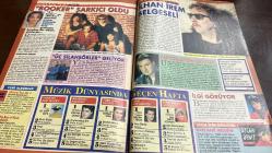 MİLLİYET OSCAR MAGAZİN TV DERGİSİ - SAYI: 72 - 19/25 ŞUBAT - N BÜYÜK TARAFSIZ TELEVİZYON MAGAZİN SİNEMA DERGİSİ-48 SAYFA EKSTRA PROGRAM DERGİSİ İÇİNDE-YASEMİN BORAN-TÜLEK'IN YERLİ ARABA MERAKI-ERHAN YAZICIOĞLU-BİZDE YALAN YOK-KENAN ERÇETİNGÖZ-PAYLAŞILAMAYAN TÜRKÜCÜ-MAHSUN KIRMIZIGÜL-KİBARİYE KARŞINIZDA-ZÜMRÜT ERKIN-ANA 100 YAŞINDA-AYŞEN GRUDA-GÜLRIZ SURURI-ÖLDÜREN TAKTIK-MORGAN FAIRCHILD-DEVLERİ BULUŞTURAN FİLM-MICHELLE PFEIFFER-DANIEL DAY LEWIS-JAMAIKA'YA KAÇIŞ-HANE ÇOK MUTLU-TV'NIN GRETA GARBO'SU-LAUREN MUTLU VE BAŞARILI-KAPTAN J.R. ZİRVE YOLUNDA-BOOKER ŞARKICI OLDU-İLHAN İREM-PAPYON AYDIN GELIYOR-FONTÖTEN SEÇİMİ - TRT - TRT2 - RTL - SAT 1- PRO 7 - TV 5 - MTV - BBC - VİDEO KUŞAĞI - SICAK NOKTA FİLM - ŞOK FİLM - GENÇLİKTEKİ AŞK ACISI FİLM - YERLİ VE YABANCI KLİPLER FİLM - İNTER STAR - KANAL 6 - SHOW TV - TGRT - ATV - CİNE 5 - 80 SAYFA