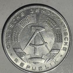 DOĞU ALMANYA  1983    10  PFENNIG