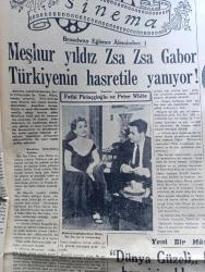 Cumhuriyet Pazar Gazetesi - 30 Ağustos 1953 - kusura bakmayın felsefe yapıyoruz yazan Doğan Nadi - Ali Ulvi renkli karikatür - Abdülhamit devrinde inşası teklif edilen asma köprünün projesi fotoğraf - Asma Köprü Yetmiş Yıldır Düşünülüyor yazan Fuat Duyar - bugün müthiş bir bomba yaratan kobaltta eskiden cin var sanırlardı - haftanın şakaları yazan Burhan Felek - bir İtalyan hikayesi gizli hatıralar Yazan Bruno Cerdonio - Broadway eğlence aleminden yazanlar Fethi Pirinççioğlu ve Peter White - meşhur Yıldız Zsa Zsa Gabor Türkiye'nin hasretiyle yanıyor fotoğraf - Patricia Neal evlendi fotoğraf - dünya güzeli filminde güzellerden hangisi yıldız olarak parlayacak - 1954 dünya güzellik kraliçesi seçilen Fransız güzeli Christian Martel fotoğraf -kadınlar için zararlı ve faydalı sporlar  - Ev Kadın Moda - boş vaktinizi hoş geçirmek için - beyin dalgalarındaki ani fırtınalar nedir neden ileri gelir - tarihten fıkralar - Tac Mahal türbesi ve Şan Cihan'ın hikayesi - televizyon artisti papağanlar