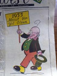 Cumhuriyet Yılbaşı gazetesi - 1 Ocak 1955 - 1955 yılı Yazan Vala Nureddin - eski yılbaşılar yazan Ercüment Ekrem Talu - benim ilk yılbaşım yazan Yaşar Kemal - Prof. Nimbüs'ün yılbaşı tebriki karikatür - Bir yılbaşı gecesi itirafı yazan Fahri Celal - yeni falcılara göre bu sene neler olacak yazan Kazım Kip - Bir yılbaşı gecesi yazan Burhan Felek - zihin sporları - 1954'teki kayıplarımız ve ölen dünya şöhretleri - Orgeneral Şükrü Kanatlı İsmail Habib Sevük Abidin Daver Sait Faik Abasıyanık Perihan Yanal Fotoğraf - yılın en güzel karikatürleri - 1955 yılının eşiğinde şair ne diyor yazan Baki Süha Ediboğlu - kadın modasında geçen yıl ve yeni yıl - halk yeni yıldan neler istiyor ve neler bekliyor Anketi yapanlar Haluk Durukal ve Şahap Balcıoğlu - Cumhuriyet 1955 takvimi  - görüşünüz kuvvetli mi - bilmeceler bulmacalar - Nakiye Elgün Vichinsky Profesör Sadreddin Celal Antel fotoğraf