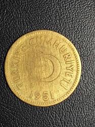 1951  YILINA AİT MADENİ 25 KURUŞ ÇÇT ( PİRİNÇ )   TCM 4039