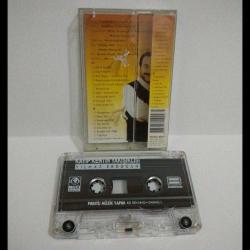 Kaset Yılmaz Erdoğan, Kayıp Kentin Yakışıklısı