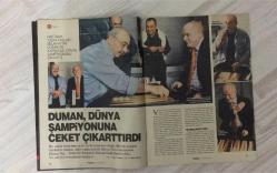 HAFTALIK HABER DERGİSİ - SAYI: 191 - 30 KASIM - 6 ARALIK 2006 - 96 SAYFA - TÜRKİYE TREND HARİTASI 2006 - SELAHATTİN DUMAN’LA DÜNYA TAVLA ŞAMPİYONU ARASINDAKİ BÜYÜK DÜELLO - MEŞHUR TÜRK BULUŞLARI - SUYLA ÇALIŞAN OTOMOBİL - ZAKKUMLU KANSER İLACI - 83 YAŞINDAKİ KADIN ŞEYH - HAC DÜZENLİYOR, NİKAH KIYIYOR, MÜRİTLERİNİ EŞLERİNDEN AYIRIYOR, ADINA PARA BASTIRIYOR - BÜLENT ÇORAK’IN SIRLARI - KATIE HOLMES MODERN PAMUK PRENSES - DERİN AVUKAT - SANATÇININ SATIŞ GARANTİSİ YOK - EĞİTİM CİDDİ BİR TERÖRDÜR OKAY GÖNENSİN - AYŞENUR ASLAN - SELAHATTİN DUMAN - DENİZ ÜNALDI - EMEL LAKŞE - BİLAL ÇETİN - SEDAT SERTOĞLU - BARIŞ TUT - KUTLUKHAN PERKER - KATIE HOLMES - BÜLENT ÇORAK - ERCAN ARIKLI - SERDAR MUTLU - NÜKET MUTLU - ÖZGÜR YİCİ - ONUR YILDIRIM - YEŞİM ERGİN - HAKAN TURPCU - KUTLU ESENDEMİR - ALİ KEMAL ERDEM - OZAN ÖZHAN - GÖKHAN YILMAZ - GÖKÇE GÜVEN - SELİN ONGUN - TUĞÇE TATARI - HÜSEYİN USTAOĞLU - FERHAT ÜNLÜ - OYA PAKER - SERDAR ŞENGÜLER - HARUN YÜCEL - AHMET GÜNDOĞMUŞ - M. KUTLUKHAN PERKER - DİNÇER