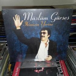Cd Müslüm Gürses ikimizin Yerine Albümü, Ambalajında