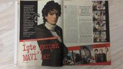 HAFTALIK HABER DERGİSİ – SAYI: 155 – 24–30 MART 2006 – 96 SAYFA – CEM VE NECATİ GİSEDE KARŞI KARŞIYA – TÜRK SİNEMASINDA REKOR YARIŞI – HIRSIZ POLİS DİZİSİNDEN ETKİLENEN GERÇEK MAVİLER – KADIN HIRSIZLARIN YÜKSELİŞİ – MASONLARIN GİZLİ DÜNYASI VE LOCA SKANDALI – KANSAS CITY VE DİYARBAKIR ARASINDA KARDEŞ ŞEHİR BAĞLANTISI – PAPANDREU’NUN DEDE TARİHİ: TÜRKİYE’YE SIĞINAN YUNAN BAŞBAKAN – KADINLARIN SEKS SONRASI TAKINTILARI – MURATHAN MUNGAN’IN “SÖZ VERMİŞ ŞARKILAR” KİTABI – BEYAZ GELİNCİK’İN YILDIZI SEZİN AKBAŞOĞULLARI – TUNCEL KURTİZ’DEN “HACI” DİZİSİNE DERİN YORUM – FOTOĞRAF OSCAR’I İLK KEZ BİR TÜRK’E: AHMET POLAT – AYDIN BOYSAN’DAN 84 YILLIK HAYAT DERSLERİ – METROPOL ÇERKESLERİ VE MUTLU ANDİCEN’İN ESRARLI KİTABI – MÜZİK – MODA – SİNEMA – KİTAP – ASTROLOJİ – BULMACA – YAŞAM DESTEK ÜNİTESİ – YÜKSEK İRTİFA – ANKARA SARRAFI – KLİKET – FEŞİN Tİ Vİ – FAL – AYŞENUR ARSLAN – SELAHATTİN DUMAN – MURATHAN MUNGAN – PAPANDREU – SEZİN AKBAŞOĞULLARI – TUNCEL KURTİZ – AHMET POLAT – AYDIN BOYSAN – MUTLU AN