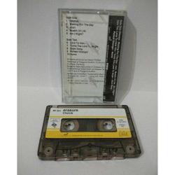 Kaset Erasure chorus. Kasette yazı var.