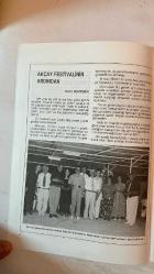 ANA KÜLTÜR SANAT, ŞİİR DERGİSİ - OCAK 1999 — SAYI: 246 BAHRİ SOHTORİK - YILMAZ AYBAR - TURHAN TAŞAN - YAVUZ KOCA - METİN KOCA - SADIK ATAY - ONUR AKAY - MEDAR GÖREN - İPEK MERİÇ ÇALIŞIR - HARUN KIZILKAYA - GALİP UZUNCA - ZEKİ AKDOĞAN - SELAHADDİN DEMİRKIRANER - AYTÜL DİNLER - LATİF KARAGÖZ - ÖZCAN ATAMERT - AYTEN HATİCE ETİ - NECMETTİN ÇANGA - PAŞA YILDIRIM - MÜNİRE AKSARAY - YAŞAR AKYILDIZ - MAHMUT ÖNDER GÜVEN - FULDEN URAL - NECATİ ERDEK - MERYEM ŞAHİN - PERİHAN GÜLDÜREN - MAHİR GÜRBÜZ - A. HİKMET KARAZEYBEK - MEHMET ÇAKMAK - FAHRİYE GÜNEY - SEVİL MISIRLIOĞLU - YÜCEL İPEK - AYŞEGÜL A. KARAGÖZ - NUHUN K. YILDIZ - ÖZ ALİ YILMAZ - CUDİ AKAY - MÜVEDDET YAYIKOĞLU - CELİLE ÇELİKEL - GÜLTEN KÖSE - ÜMİT MALKOÇ - İSMİHAN ŞİRİN - SAİM ADAY - YALÇIN BENLICAN - VEDAT KAYNAR - OĞUZ ALNIAÇIK - ZERRİN ARIKKAN - FATMA ONUR - AZİZE SAKAOĞULLARI - İ. HAKKI SIR - TÜRKAN USLU - SEVGİ BALIN - TURABİ DOĞRİ - LÜTFÜ GÜLŞEN KÜLTÜR SANAT - BEŞİBİRYERDE - NÖBETE DEVAM - ŞARKILARIMIZ - SAN - TAM TAKIM  36 SAYFA