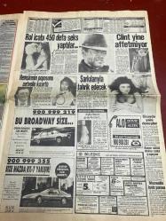 TAN GAZETESİ DOĞUM GÜNÜ HEDİYESİ - 23 EYLÜL 1992 - TAM TAKIM 10 SAYFADIR -Mesut Yılmaz-Bülent Ecevit-Tansu Çiller-Bahri Tanju-Coşkun Göğen-Sabriye-Mustafa-Gülnur Pınarbaşı-Güce Yükseke-Tuncay Yalın-Teoman Aytık-Gülay Pınarbaşı-Fadil Öz-Sedat Güven-Mehmet Berent-Yasemin-Kenan Özbek-Piontek-Bako-Neşe Erberk-Metin Tekin-Nazmi Kıraç-Kylie Minogue-Jason Donovan-Farah Yurdözü-Seyyal Taner-Nazmi Kıraç-Clint Eastwood-Nan Mahluz-Tamanna Cole-John Chang-Johan Gunohöner-Yargıtay’a göre kamu hizmeti veren kuruluşlar hizmet keserek ceza verme yetkisine sahip değil-Elektrik su ve telefon borçtan kesilmeyecek-Yılmaz’dan Baba’ya Aciz bohçanı topla-Vestel televizyon tüpünde garanti 5 yıla çıkıyor-O adam kıcına don alsın önce-En erotik program Show TV’de-Star kıyma makinası-Sabriye’yi Mustafa keseledi kocası resimlerini çekti-İşte yılın aşkı-Aspirin artık burnundan alınacak-Azeri kesecek-İçinden Yaşar geçen fotoroman-Fahişe baskını-Gösterin kendinizi-Göteborg’a ben yeterim-Mastürbasyon yalnız elle yapıl