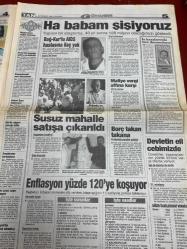 TAN GAZETESİ DOĞUM GÜNÜ HEDİYESİ - 31 TEMMUZ 1996 - TAM TAKIM 12 SAYFADIR -Bayram Hoca-MetİN-Arzu-Naim Süleymanoğlu-Sakıp Sabancı-Sibel Gökçe-Sevda Demirel-Tanju Çolak-Anıl Çolak-Kemal Özkan-Zeki Alasya-İbrahim Tatlıses-Ebru Gündeş-Kerem Alışık-Deniz Zümre-Yakup Gür-Arzu Aydın-Bilge Egemen-Derya-Hülya Avşar-Perihan Aksoy-Perihan Akbaş-Gülşen-Yonca Evcimik-Bahar Hastürk-Ahmet Olcay-Osman Nacişin-Mahmut İldiz-Alattin Kaba-Mehdi Turun Bayram üflerken basıldı-Devletin eli cebimizde-Damat olacaktı şimdi gelin oluyor-Naim’e Sabancı kıyağı-Tanju küçüğü kestirdi-İbo’nun keyfi yerine geldi-Aşk bacayı sardı-Ne iş olsa yaparım abi-Bomba gibi dedikodular-Hayat kadınları feryat ediyor-Kürklü Melek-Pop’un delikanlı kızı-Kristal kafatası şarkı söylüyordu-Dönerler armut gibi toplandı-Dikkat sakın ormanda sevişmeye kalkmayın-Ha babam şişiyoruz-Susuz mahalle satışa çıkarıldı-Enflasyon yüzde 120’ye koşuyor Sen neymişsin be Hoca-Milyarder Hoca-Müşterisi ihbar etti-Avrupa’ya açıldı-Dert edilmeyener-NaimSA