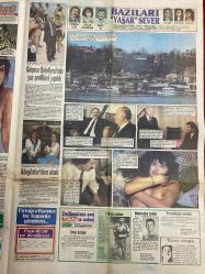 TAN GAZETESİ DOĞUM GÜNÜ HEDİYESİ - 25 AĞUSTOS 1992 - 4 SAYFADIR -Emin Çölaşan-Süleyman Demirel-Hülya Avşar-Efes Otel-Yonca Evcimik-Haldun Sevel-Ercan Sunay-Teoman Ayık-Gülay Pınarbaşı-Fadıl Öz-Gül Ebre-Burcu Burç-Nur İlhan-Nuri Karan-Asuhan-Nurettin Sözen-Lütfiye Karan-Mustafa Gökgöz-Ahmet Aydın-Mehmet Baran İktidar uckuru çözdü-Kaldırın lirayı olsun bitsin-Hülya fuara hazır-Kadın ömrünü mutfakta çürütüyor-Kahkaha fırtınası başladı-Yonca kim takar TRT’yi-Banyoyu birlikte yaptık-Bazıları Yaşar sever-Oto hırsızı otomobili nasıl çalar-Nurettin’in renk zevkine hayranım-Asuhan yazlık mayolarını belediyecilere seçtirmiş-Kedi ham dedi yuttu-Minik farenin sonu Toplumun ahlakını koruyoruz diyenler her haltı yiyor-Hükümete bir uyarı daha-Yarın süper çarşambayı kaçırmayın-Çankaya’nın ruh sağlığı bozuluyor-İzmirli bakkala 20 milyar borçlu-Bu fotomodelin keşke ben de olsaydım demişti-Kraliçe olacağım dedi-Beni milyonlar seviyor-Ölümün sıcak yüzü-Ustura Kemal-Yalnız asker-Merhaba kızlar-Yaşamayı sev