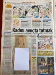 TAN GAZETESİ DOĞUM GÜNÜ HEDİYESİ - 22 MAYIS 1997 - TAM TAKIM 8 SAYFADIR -Kazım-Ali Şen-Meliha-Sophie-Halim-Nadya-Güllü-Nazan Öncel-Eva Rossi-İhsan Dede-Daum-Alpay-Rasim Kara-Ergün Gürsoy-Demet-Besime-Seda Öz-Tuğba Başar-Banu-İbrahim Tezel-Mustafa Kılıç-Küçük İhsan-Bülent Kılıç Yedikleriyle kaldılar-Bize de para verin popomuzu örtelim-Röntguculara gün doğdu-Ali Şen takımını değiştirsin-Kocasına kızdı canına kıydı-Sophie Halim’in ümüğünü sıktı-Donuna kadar soyuyor-Güllü sevgilisini boşatıyor-Seks yıldızı Eva sekse doymuyor-Semerci İhsan Dede işsiz kaldı-Daum Alpay’la anlaştı-Demet ölümünü gördü-Kuduz köpek dehşet saçtı-Sevişirken erkeğimi zevkten çıldırtırım-Erkeğin seksi merakları Otomobilde seviştikleri erkeklerden para istediler bir ton sopa yediler-Natasa’lar karakolda-Uçkurcular kapıştı-Her otomobile binilmez-İşsiz Kazım jiletle kendini doğradı-Demeti ölümünde yeniden yaşadılar-Demet’in inanılmaz öyküsü-Demet’in rüyası-Besime’nin mezarı başında-Erkeklerin arzusu kalmadı-Dansöz Banu