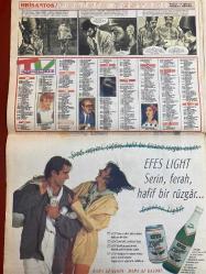 TAN GAZETESİ DOĞUM GÜNÜ HEDİYESİ - 15 MAYIS 1993 - TAM TAKIM 8 SAYFADIR -Kemal Yamak-Süleyman Demirel-Sümer Oral-Arnold Schwarzenegger-Maria Shriver-Leydi Diana-Prens Charles-James Hewitt-Lady Di-Aysu Abla-King Yaşar-Ramazan Kalkan-Fatih Terim-Orhan-Hakan-Saffet-İlker-Muhterem Kadromuz-Gönül-Hrisantos-Halidun Sevel-Rone Hayman-Ronan Fick-Alan Baxter-Thomas LaMance Paşa Köşk’te petrol buldu-Beni lütfen bu atsineği gibi heriften kurtarın hakim bey-Ben de köylüyüm-Sümer Oral vergi toplama rekoru kırdı-Köpeklerin bile artık özel kuyumcusu var-Korkudan dudakları uçukladı-3 çocuk annesi polise eroin satmaya kalktı-Galibiyet istiyoruz-Terim garanti verdi-Fener’in millileri huzursuz-O kocaman bir devdi minik bir kadını sevdi-Leydi Di sayesinde hemen köşe oldu-Gurbetçiler onu el üstünde tutuyor-Göğüsleri beni tahrik etti-Akciğerinizi kontrol ettirin-Ne bulsalar çalıyorlar-Bu ne sevgi ah-Bir ortak arıyor-Polisin destanı-Efes Light serin ferah hafif bir rüzgâr Süper cumartesi sizi fena saracak-Ba
