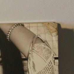 CD Nazan Öncel hatırına sustum Albümü. CD tertemiz. Cd kabının Sağ Üst Tarafında ufak deforme var