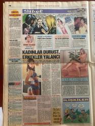 TAN GAZETESİ DOĞUM GÜNÜ HEDİYESİ - 21 - 23 HAZİRAN 2004 - TAM TAKIM 8 SAYFADIR -Tuğba Özay-Ayşe Abla-Saddam Hüseyin-Bilgin Şaşmaz-Muhammed Salih-Ebru-Perran-İrem-Banu Alkan-Zeynep Mansur-Asuman Krause-Marie-Birgül Bardet-John Howard-Paul McCartney-Linda McCartney-Roger Moore-Luisa Moore-Dr. Bilal-Nur Ertürk-Nazan Öncel-Coşkun Sabah-Esin Ülken-Şermin Sezginer-Doğan Ertan Kıyma bıçağıyla dehşet saçtı-Tuğba Özay’a iki yıl hapis-Saddam’dan sonra hayvanları da pes etti-Aşçı Ebru-Seks her şey değil-Bakmayın siz onların öyle küçük olduklarına-Orgazmın tüm sırları derginizde-Nazara geldi-İrem iş arıyor-Türk sinemasının Afroditi Banu Alkan-Efsane sürüyor-Toy erkek aranıyor-Gerçek bir aşk hikayesi-Sessiz çığlık dert açtı-Var mı benim gibisi-Psikolojimiz bozuldu-1 nargile 50 sigara demek-Profesyoneller Too Hot 2004-Amatörler yıl sonu defilesi-Kadınlar sekste daha azgın-Kalp dostu besinler-Erkeklerin dikkatine-Kumanda kimin elinde Erkekçe dergisi uzakdoğulu kadınların gizemli dünyasına girdi-Müsta