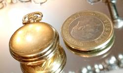 PİLLİ SAATLİ ALTIN KAPLAMA KOLYE UCU