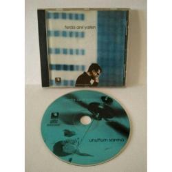 CD Ferda Anıl Yarkın unuttum sanma Albümü. Orijinal. Sorunsuz çalışıyor.