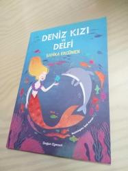 Deniz Kızı Ve Delfi