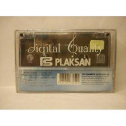 Kaset Funda Arar Sevda Yanığı Ambalajında. Orijinal koleksiyonluk