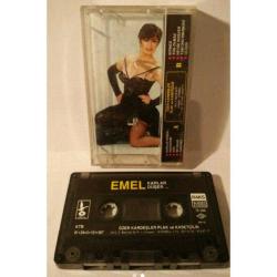 Kaset Emel Müftüoğlu karlar düşer