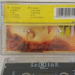 Kaset Sertab Erener - Sertab Erener albümü. vur yüreğim,makber,zor kadın, aşk, yanar