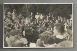 KARSON TURİZM VE SEYAHAT / İLGİNÇ BANDO ŞEFİ VE KALABALIK FOTOĞRAF...