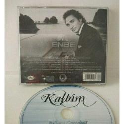 CD Behzat Gerçeker - Enbe orkestrası Kalbim Albümü. Orijinal. Sorunsuz çalışıyor. Müslüm Gürses, Ajda Pekkan, Tarkan, Mustafa Ceceli, Aytekin Kurt, Ziynet Sali, Ayşen, Ali erenus, Jose Feliciano