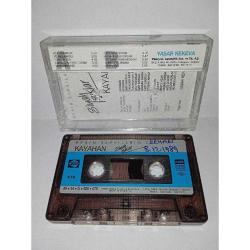Kaset Kayahan Benim sarkilarim 2 siyah ışıklar albümü. Orijinal 1989 dönem Kağıt Baskı. Kasette yazı var.