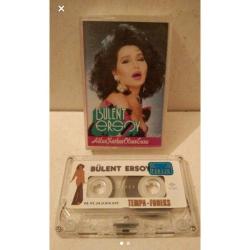Kaset Bülent Ersoy Ablan Kurban Olsun Sana albümü. Orijinal. Sorunsuz çalışıyor.