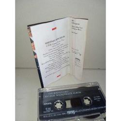 Kaset Whitney Houston bodyguard Soundtrack albüm. Kartonetin sayfaları birbirine yapışık kaset sorunsuz çalışıyor.
