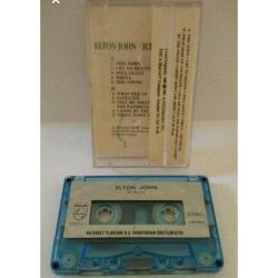 kaset elton John ice on fire. Orijinal. Sorunsuz çalışıyor.