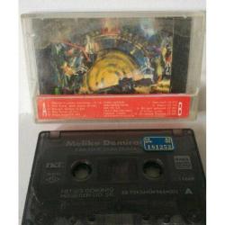 Kaset Melike Demirağ Kim Kime, Dum Duma Albümü. Orijinal. Sorunsuz çalışıyor.