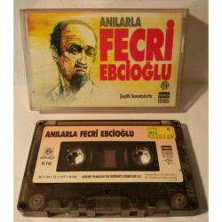 kaset anılarla Fecri Ebcioğlu, çeşitli sanatçılarla.  Orijinal. Sorunsuz çalışıyor.