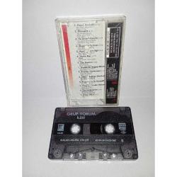 Kaset Grup Yorum İleri albümü. 1994 KALAN müzik. Orijinal. Sorunsuz çalışıyor.