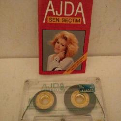 Kaset Ajda Pekkan Seni Seçtim albümü. Orijinal. Sorunsuz çalışıyor.