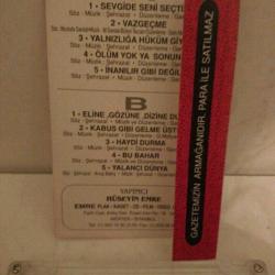 Kaset Ajda Pekkan Seni Seçtim albümü. Orijinal. Sorunsuz çalışıyor.