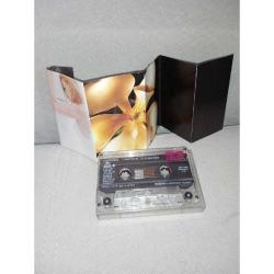 Kaset Madonna something to remember albümü. Orijinal. Sorunsuz çalışıyor.