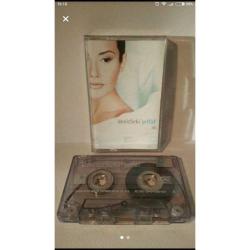 Kaset Deniz Seki şeffaf albümü. Orijinal. Sorunsuz çalışıyor.