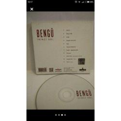 Cd Bengü İkinci Hal albümü. Orijinal. Sorunsuz çalışıyor.
