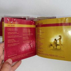 CD Kayahan en iyileri 1 albümü. orijinal. 2 disk. dinlemeyi etkilemeyen çizikler ve kitapçığında yıpranma var. Sorunsuz çalışıyor.   Tarkan, ipek açar, Sezen Aksu, Sıla, Candan Erçetin, Gülşen, Ajda Pekkan, Funda arar, mine koşan, öykü &berk, Mustafa Ceceli, Aşkın Nur Yengi, Suat Suna, Yonca Lodi, Demet Sağıroğlu, Gülben Ergen, nilüfer, Lale memmedova, Emre Aydın, Mehmet Erdem.