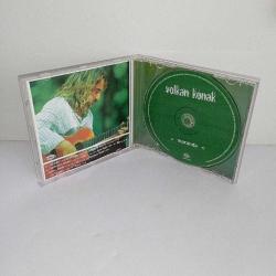 CD Volkan Konak maranda albümü. Orijinal. Sorunsuz çalışıyor.