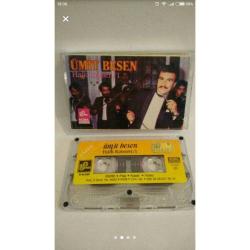 Kaset Ümit Besen Halk konseri 1 Albümü. Orijinal. Sorunsuz çalışıyor.