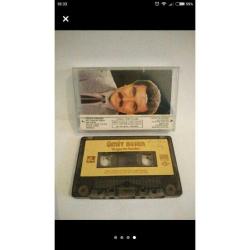 Kaset Ümit Besen vazgeçtim senden Albümü. Kasette yazı var. Orijinal. Sorunsuz çalışıyor.